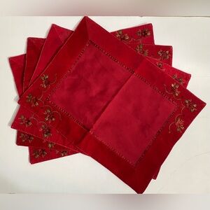 4 Red Christmas Table Placemats Velvety Edge w/ Ribbon Flowers Poinsettias 14x18